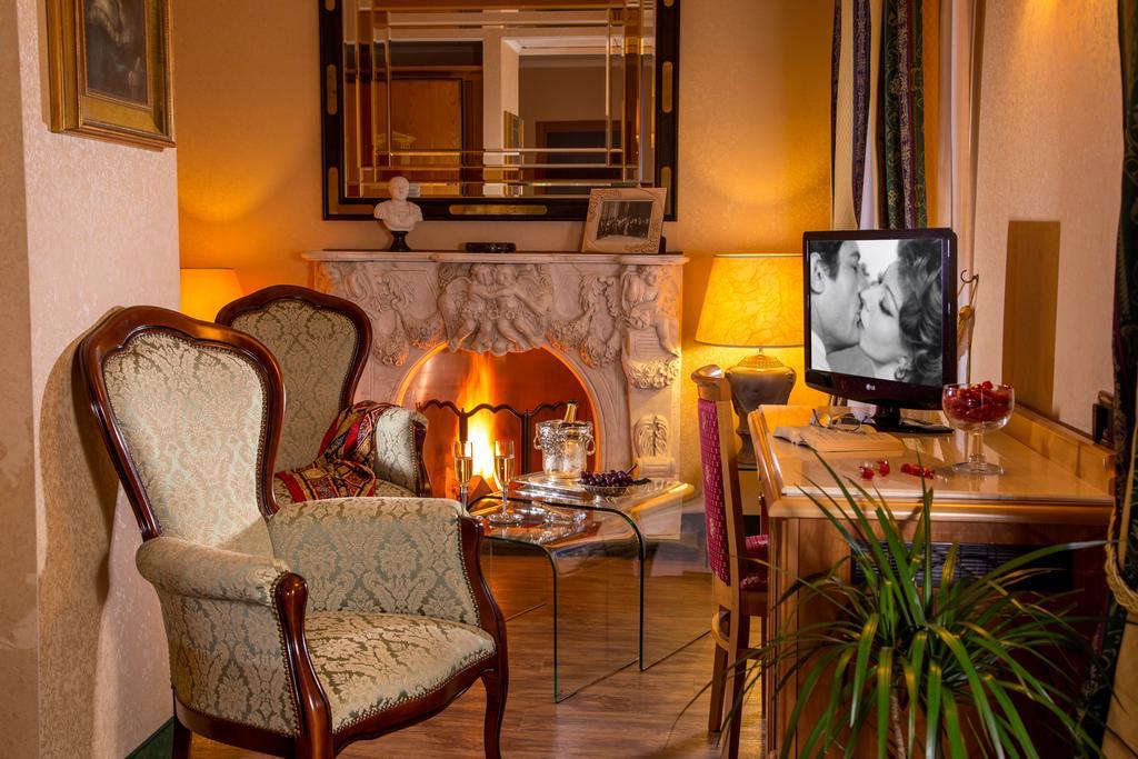 Hotel Colonna 3*