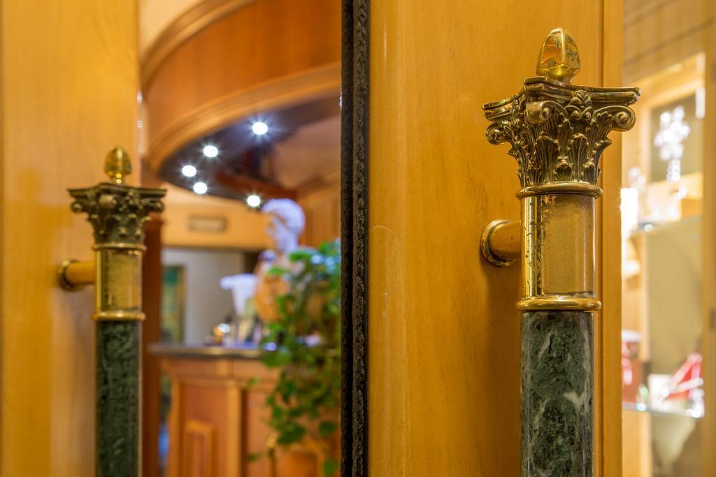 Colonna Hotel