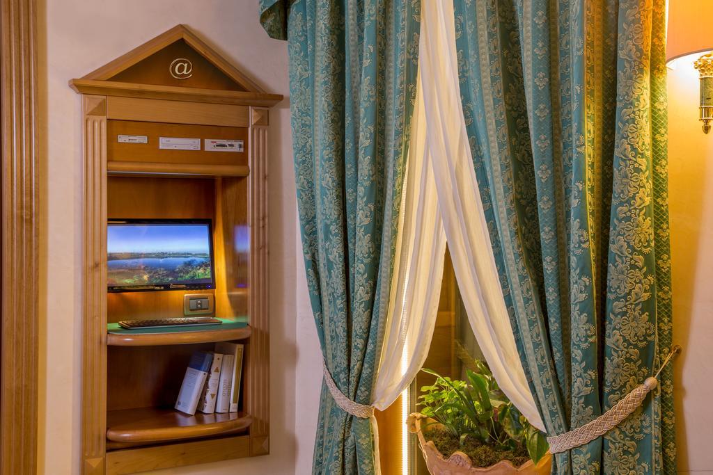 Hotel Colonna 3*